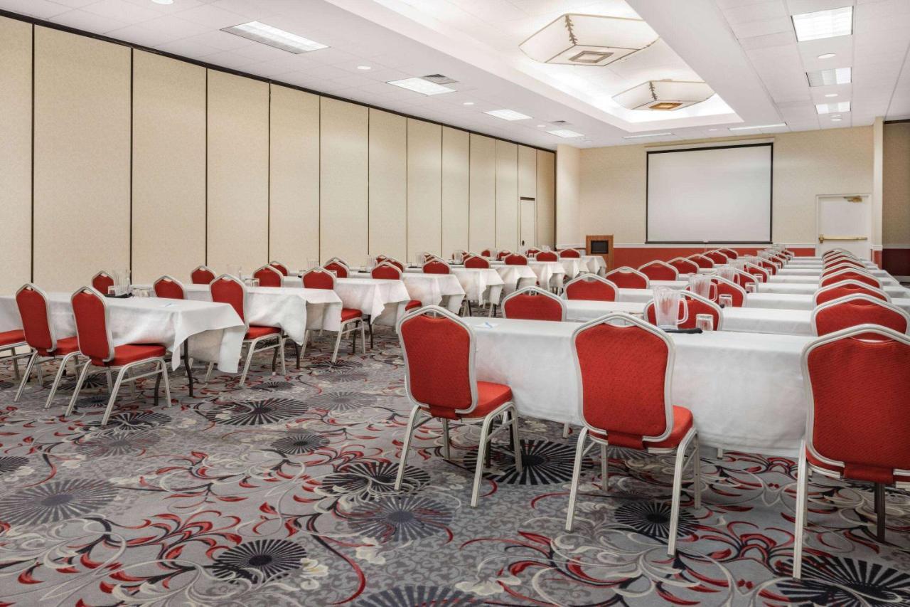 Hotel Wyndham Sacramento Carmichael Esterno foto