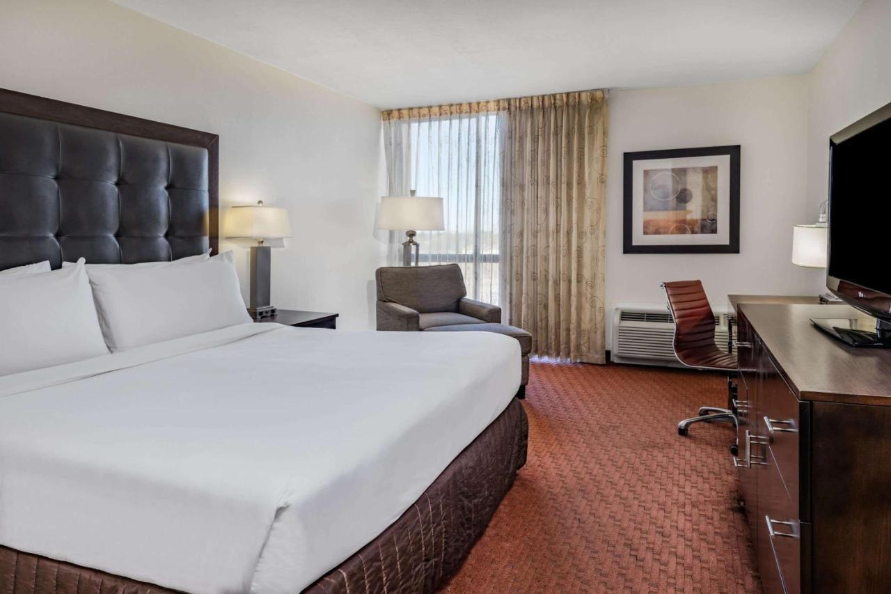 Hotel Wyndham Sacramento Carmichael Esterno foto